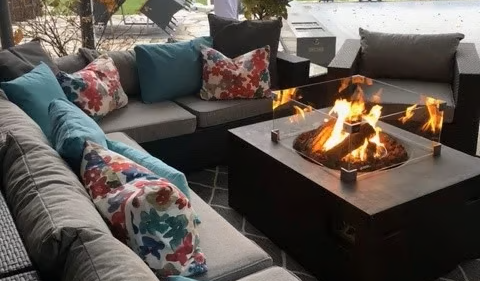 Vilken färg på prydnadskuddar passar min soffa?